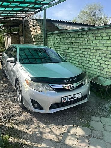 Toyota Camry: 2012 г., 2.5 л, Автомат, Бензин, Седан