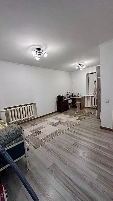 osh flat: 1 комната, 30 м², Душанбинка Хрущевка, 1 этаж, Евроремонт — 1