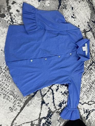 Женские рубашки новые, не носили. Размер не подошел либо просто лежат