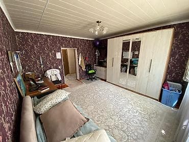 Үйлөрдү сатуу: 🏡 Абдан жакшы жерде жайгашкан үй сатылат 📍Дареги: ж/м Көк-Жар, Шоокум — 4