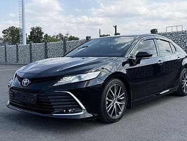 Toyota Camry: 2022 г., 3.5 л, Автомат, Бензин, Седан — 2
