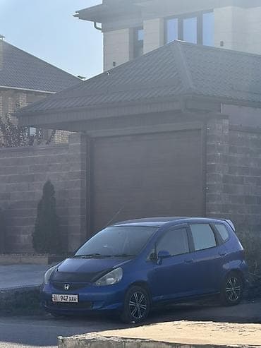 225 65: Honda Fit: 2005 г., 1.3 л, Вариатор, Бензин, Хэтчбэк — 5