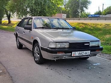 Mazda 626: 1986 г., 2 л, Механика, Бензин, Хэтчбэк