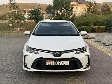 Toyota Corolla: 2019 г., 1.8 л, Вариатор, Гибрид, Седан — 5