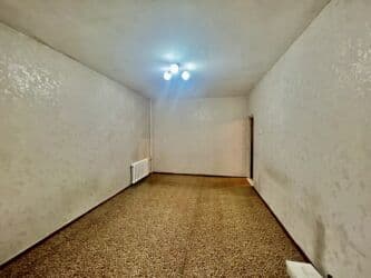 2 комнаты собственник: 1 комната, 40 м², 105 серия, 1 этаж, Старый ремонт — 2