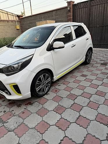arizzo 8: Kia Morning: 2017 г., 1 л, Автомат, Бензин, Хэтчбэк — 2