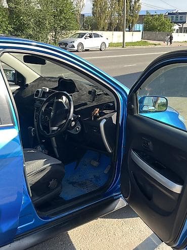 ауди а6 с4 1: Toyota Ist: 2002 г., 1.5 л, Автомат, Бензин, Хетчбек — 10