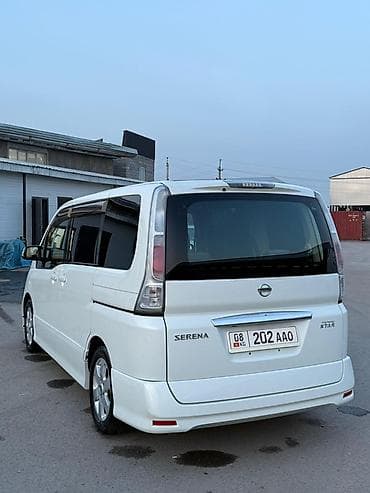 ceed: Nissan Serena: 2010 г., Автомат, Бензин, Минивэн — 2