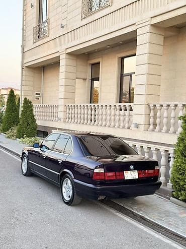 BMW 5 series: 1993 г., 2 л, Механика, Бензин, Седан