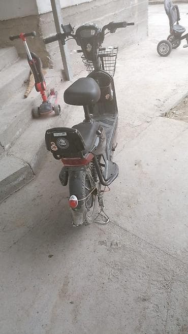 скутер колесо: Электровелосипед/электроскутер городского типа - Компоновка — 4