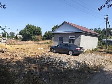 Новый дачный дом, только остался утеплить на зиму, установленными