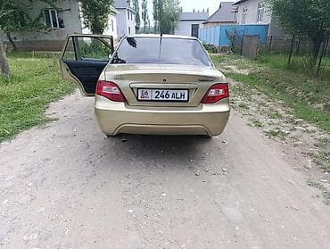 golf gt: Daewoo Nexia: 2008 г., 1.5 л, Механика, Седан — 4
