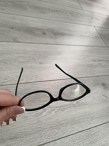 очки прада женские: Очки с овальными линзами - Классическая оправа черного цвета - Форма — 4