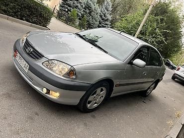 corolla e120: Toyota Avensis: 2002 г., 1.8 л, Механика, Бензин, Хэтчбэк — 5
