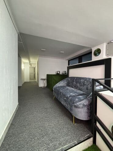 оборудование для парикмахер: Сдаю Кабинет в салоне, 8 м², Для бровиста, Для визажиста, Для лешмейкера — 2