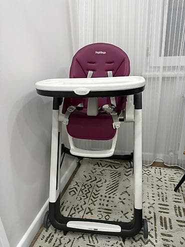 Эмерек: Тамактандыруучу отургуч, Колдонулган, Peg perego, Пластик, Трансформер, түсү - Кызгылт көк, Акысыз жеткирүү — 1