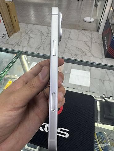 red magic 10pro: IPhone 17 Pro Max, Б/у, 256 ГБ, White Titanium, Зарядное устройство, Коробка, 100 % — 3