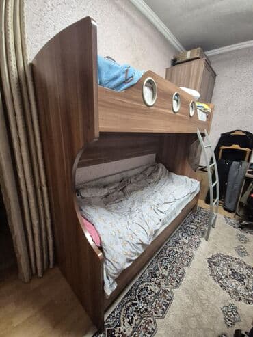 набор макита 5 в 1: Двухъярусная детская кровать, Б/у, ЛДСП, цвет - Коричневый — 2