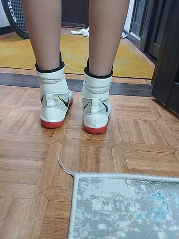 боксерские кроссовки: Боксерские кроссовки Nike (высокие) Размер 37.38 - Назначение — 2