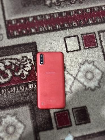 Техника жана электроника: Samsung Galaxy A01 Core, Колдонулган, 16 ГБ, түсү - Кызыл, 2 SIM — 1