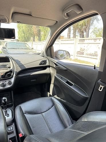 spark premier: Chevrolet Spark: 2017 г., 1 л, Автомат, Бензин, Хэтчбэк — 8