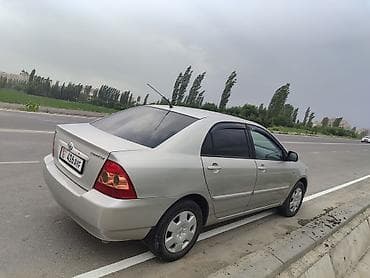 leksus es350: Toyota Corolla: 2006 г., 1.6 л, Механика, Бензин, Седан — 4
