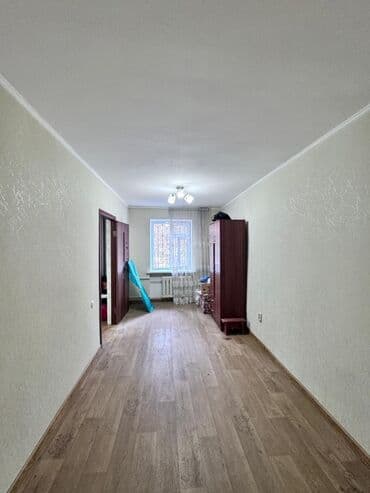срочно продам 1 комнатную квартиру рядом просп жибек жолу бишкек: 2 комнаты, 46 м², Хрущевка, 1 этаж, Косметический ремонт — 3