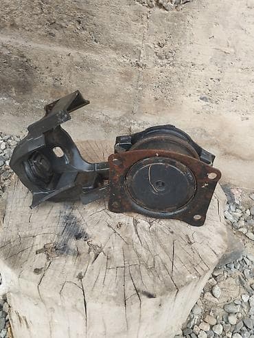 mercedes benz e class w210: Подушка мотора Honda Б/у — 2