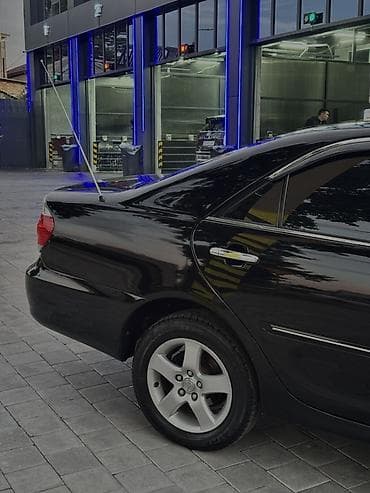 классические автомобили: Toyota Camry: 2005 г., 2.4 л, Автомат, Бензин, Седан — 7