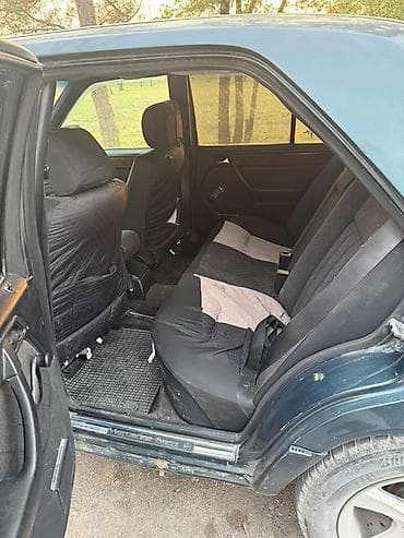 салон ешка: Mercedes-Benz W124: 1994 г., 3.2 л, Механика, Бензин, Седан — 5
