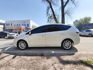 ключи приус: Toyota Prius V: 2013 г., 1.8 л, Вариатор, Гибрид, Универсал — 4
