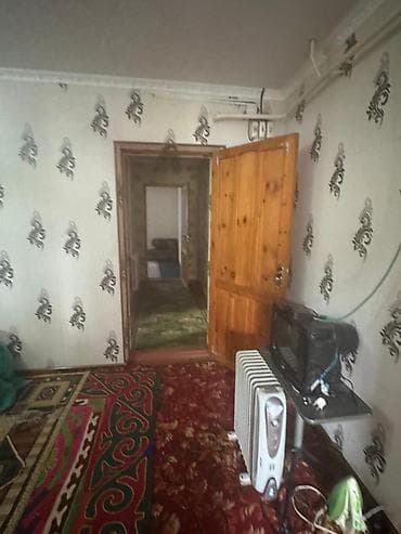 кызыл бирдик: Токтогул шаарынан там сатылат, жакшы абалда, 5 болмолуу барачный тип — 7