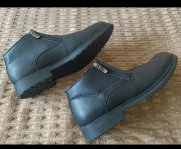 Мужские зимние сапоги 42 размера Состояние отличное (нам размер не