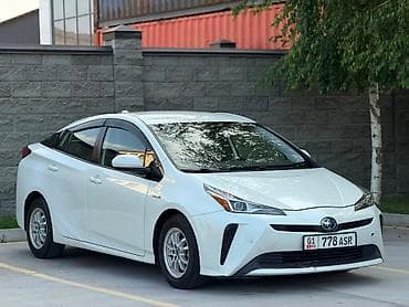Продажа авто: Toyota Prius: 2019 г., 1.8 л, Седан — 1