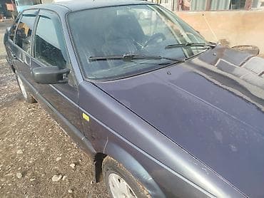 kia stonic: Volkswagen Passat: 1990 г., 1.8 л, Механика, Бензин, Седан — 3