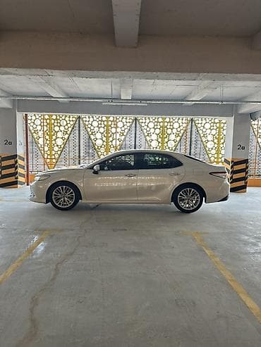 Продажа авто: Toyota Camry: 2019 г., 2.5 л, Автомат, Бензин, Седан — 3