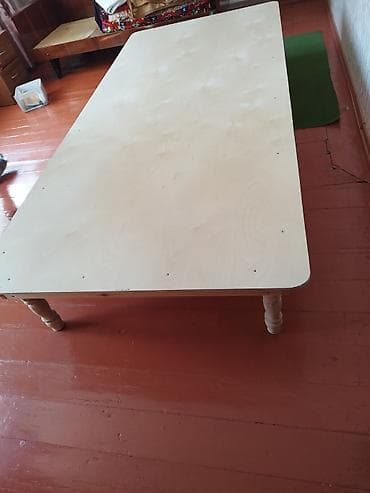 зала: Продаётся большой деревянный стол Прочный и удобный стол из — 1