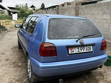transporter multivan: Volkswagen Golf: 1992 г., 1.8 л, Механика, Бензин, Хэтчбэк — 2