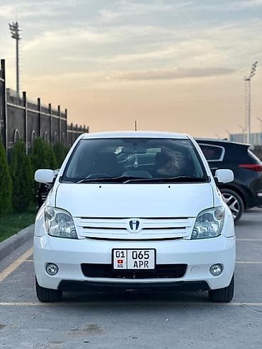 разводной ключ: Toyota Ist: 2003 г., 1.5 л, Автомат, Бензин, Хэтчбэк — 2
