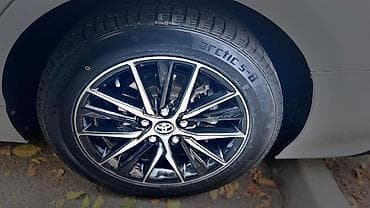 mers e63: Toyota Camry: 2018 г., 2 л, Автомат, Бензин, Седан — 3