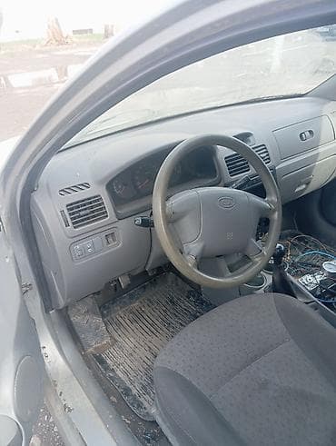 тико кызыл кия: Kia Rio: 2005 г., Механика, Универсал — 4