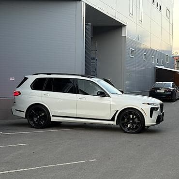 Продажа авто: BMW X7: 2023 г., 4.4 л, Автомат, Бензин, Кроссовер — 9