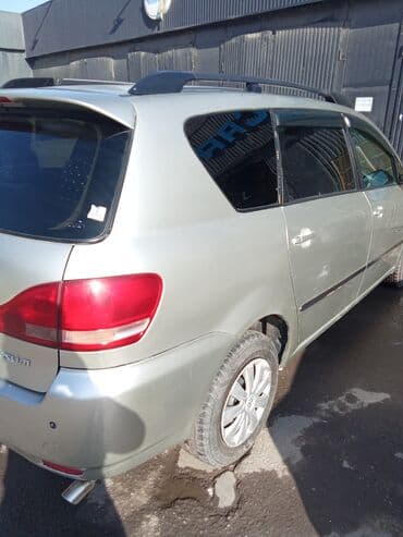 инструменты для мебели: Toyota Ipsum: 2004 г., 2.4 л, Автомат, Бензин, Минивэн — 7