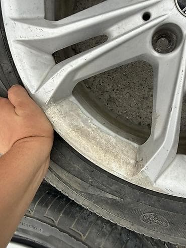 Транспорт: Комплект оригинальных легкосплавных дисков BMW с шинами - Количество — 3