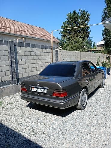 mersedez 124: Mercedes-Benz W124: 1993 г., 2.2 л, Механика, Бензин, Седан — 3