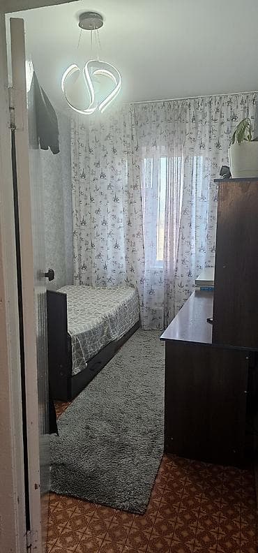 район 4 гор больницы: 3 комнаты, 63 м², 3 этаж, Косметический ремонт — 3