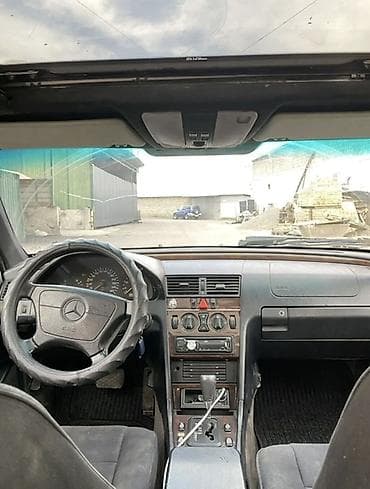 мерс цешка 202: Mercedes-Benz C-Class: 1992 г., Автомат, Седан — 4