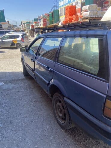 обмен дом на авто: Volkswagen Passat: 1989 г., 1.8 л, Механика, Бензин, Универсал — 1
