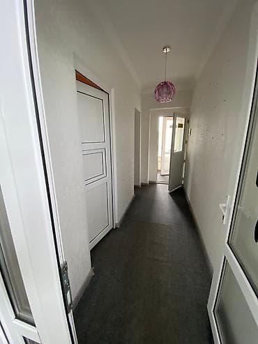 red centr: Бакаева/Гагарина Сдается помещение под офис Площадь: 121м2 Первая — 8