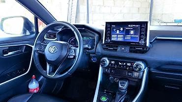 двери на гольф2: Toyota RAV4: 2021 г., 2.5 л, Вариатор, Гибрид, Кроссовер — 10